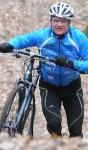 Olaf Moch kam auf der Radstrecke kurzzeitig vom Weg ab, k&auml;mpfte sich aber wieder nach vorn. Foto: M. K&uuml;ssner, Salzland-Sport.