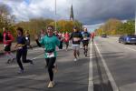 F&uuml;r Lara Lenz ist es ihr erster Halbmarathon. Sie sprang kurzfristig f&uuml;r ihre Mutti ein und belegte mal eben Platz 88 von 890 L&auml;uferinnen in ihre Altersklasse.