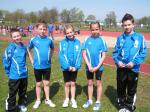 Den ersten Wettkampf der Freiluftsaison 2010 bestritten die jungen Leichtathleten der Gaensefurther Sportbewegung beim SCM. (v.l. Nico Ringstr&ouml;m, Chris Tinter, Nele Schl&uuml;ter, Lea Wienert, Pascal Richter) 