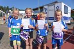 W&auml;hrend Rieke noch aufgeregt auf ihren 2,2 Kilometerlauf warten muss, haben Malina, Linnart und Jette ihren 250 Meter-Lauf bereits erledigt (v.l.) 