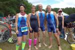 Wagten sich auf die Jedermann-Distanz &uuml;ber 0,75 km schwimmen, 14,5 km Rad fahren und 5 km laufen - und hatten ihren Spa&szlig; dabei: Sabine B&ouml;rner, Stefanie Nowak, Stefan Berger und Jens-Uwe B&ouml;rner von der Gaensefurther Sportbewegung (v.l.n.r.)