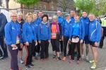 Die Gaensefurther Marathon- und Staffell&auml;ufer mit Lauffreunden v.l. Claudia Meier, Kerstin Dabrunz (Gastl&auml;uferin), Petra Becker, Renate Liedtke, Dirk Meier, Sabine B&ouml;rner, Yvonne Garnatz (Leipzig), Florian B&ouml;rner (Leipzig), Katrin Winkler-Hindricks, Nico Mahler, Sylvia K&ouml;hn, Stefan Otto, Jens-Uwe B&ouml;rner. Es fehlt Kirsten Geist.  