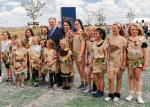 Die Mädchen der Dance Factory freuten sich sehr über ein Foto mit dem Ministerpräsidenten aus Sachsen-Anhalt. Die Mädchen der Dance Factory freuten sich sehr über ein Foto mit dem Ministerpräsidenten aus Sachsen-Anhalt.