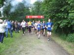 Start &uuml;ber 16 km mit Beteiligung von 8 Gaensefurther L&auml;ufern.