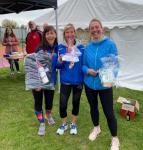 Die Bode-Runners k&ouml;nnen nicht nur auf das Siegertreppchen laufen, sie hatten bei der Tombola zum 10. Eisleber Fr&uuml;hlingslauf auch noch Fortuna auf ihrer Seite.