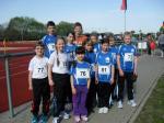 Die Gaensefurther Teilnehmer am Sch&uuml;lersportfest in Aschersleben v.l. Pia Hiltscher, Pascal Richter, Lara Hiltscher, Lara R&ouml;hling, Walter Wangemann, Nina Ritter, Gina Frohberg, Nele Schl&uuml;ter, Elicia Beran, Alina Bohndorf, Marek Kadereit. Es fehlen Nico Ringstr&ouml;m und Lea Wienert.
