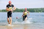 So wie hier 2016 hoffen die Organisatoren unseres Vereins wieder auf zahlreiche Triathleten und Volkssportler am L&ouml;derburger See. Foto: Ronge, triathlon-archiv.