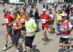 Auch Lutz Klauß ließ es sich nicht nehmen, laufend Berlins Sehenswürdigkeiten kennenzulernen. Auch Lutz Klauß ließ es sich nicht nehmen, laufend Berlins Sehenswürdigkeiten kennenzulernen.