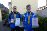 Gro&szlig;e Freude bei Tom und Marc Kr&uuml;ger (v.l.), die in ihren Altersklassen mJU18 und mJU16 jeweils mit Platz 1 abschlossen.